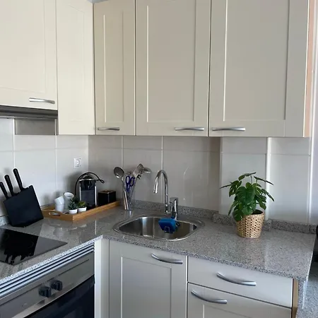 Con Vistas Al Mar B5 Urb Puerto Azul * セデイラ